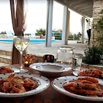 Διαμέρισμα Oleander Romantic For 2 People With Pool