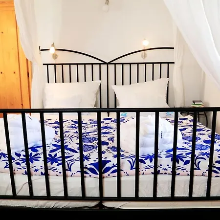Oleander Romantic For 2 People With Pool